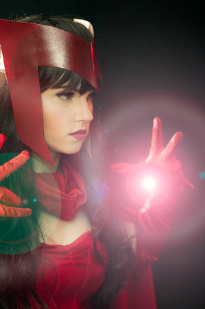 Cosplay Marvel Scarlet Witch-19